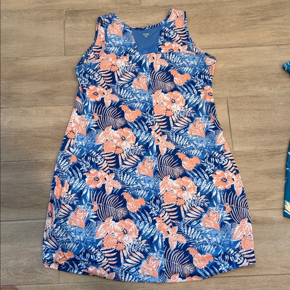 Columbia Dresses & Skirts - Columbia PFG Midway Bay Omni Freeze Dress Blue Freeze Floral SZ 2XL